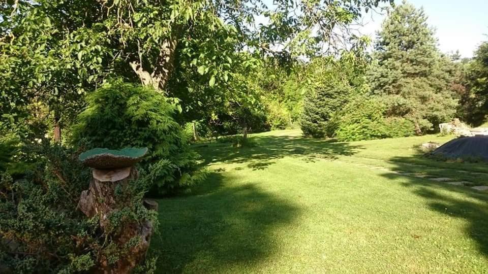 Villa Nyugalomsziget Kotcse Exterior foto