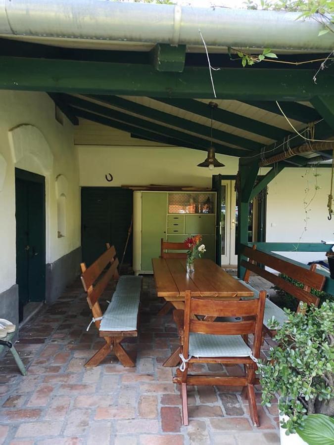 Villa Nyugalomsziget Kotcse Exterior foto
